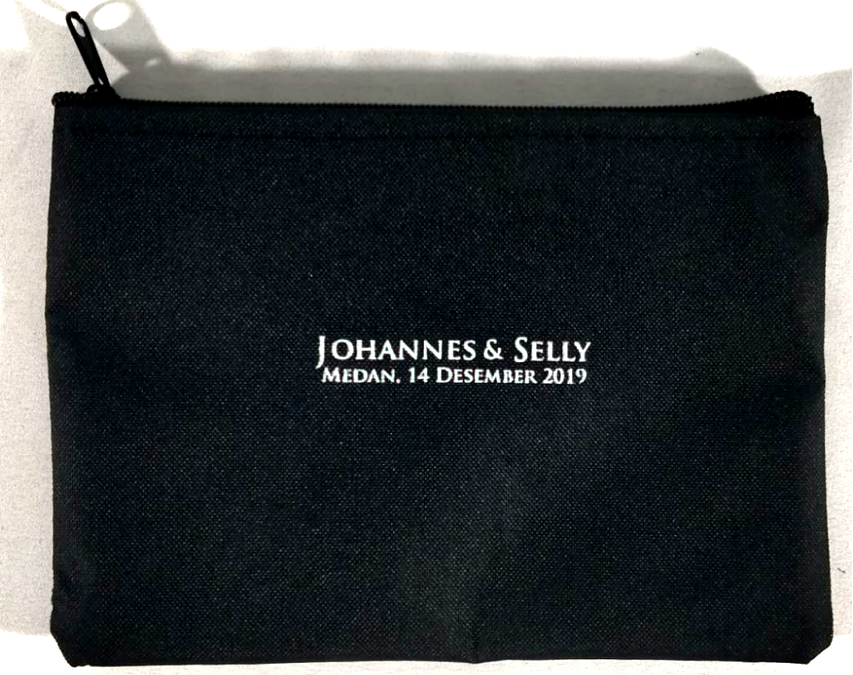 Dompet souvenir pernikahan sablon