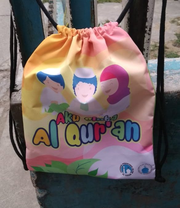 Reportase produksi  tas serut bahan taslan dari  Ibu  Rara Kota Bekasi