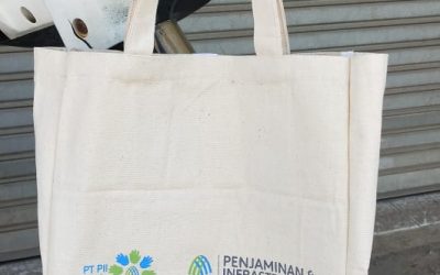 Reportase produksi tas jinjing kanvas dari Ibu feny Tangerang