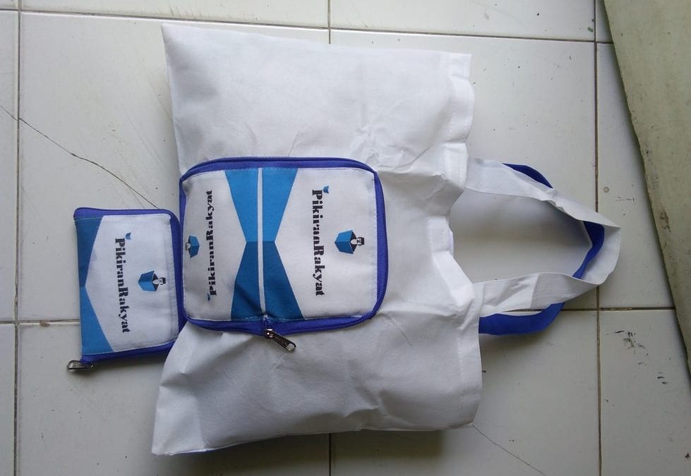 Reportase produksi tas jinjing custom dari Ibu susy semarang